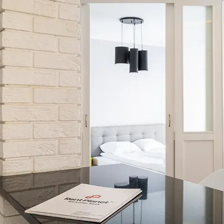Rentplanet Apartament Dubois Apartman *